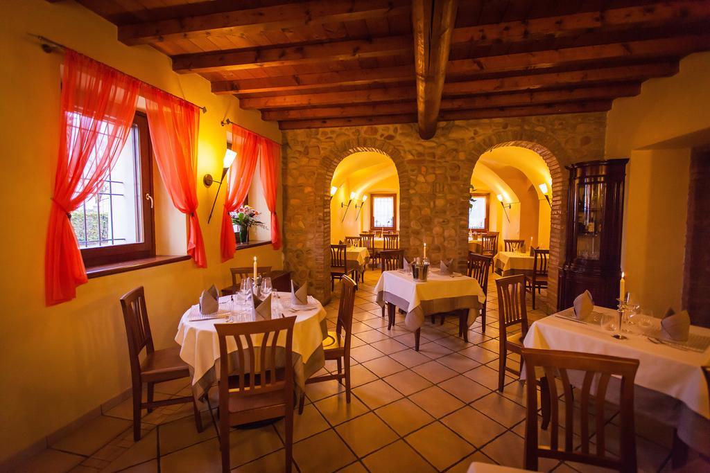 Hotel Alla Corte Dei Bicchi Cavriana Exterior foto