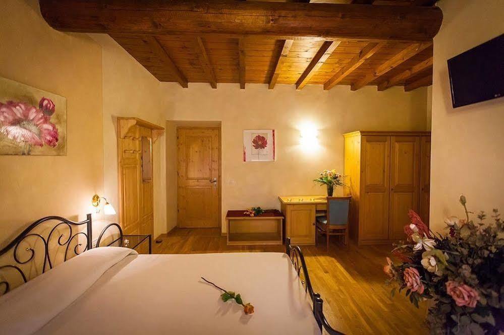 Hotel Alla Corte Dei Bicchi Cavriana Exterior foto